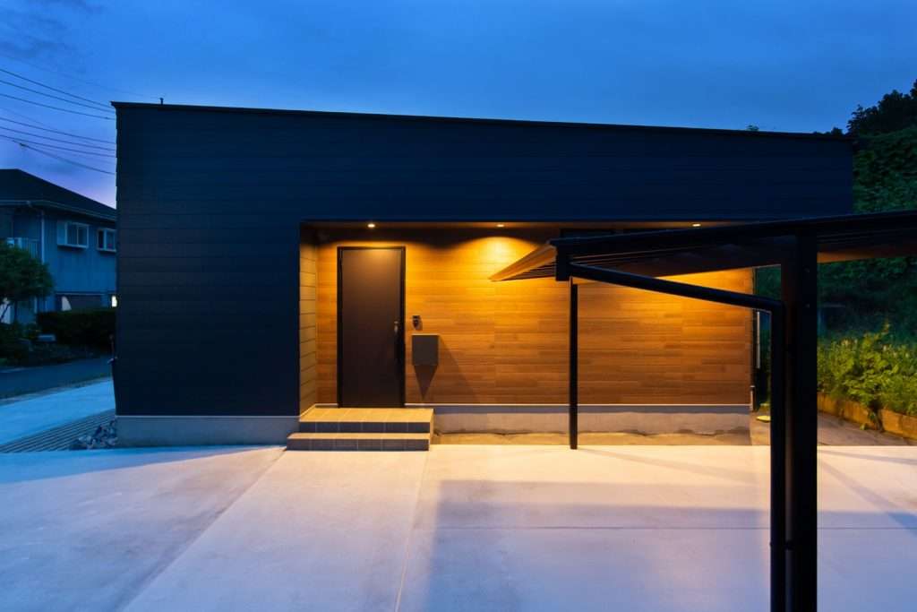 モノトーンでシンプルカッコイイ平屋のお家