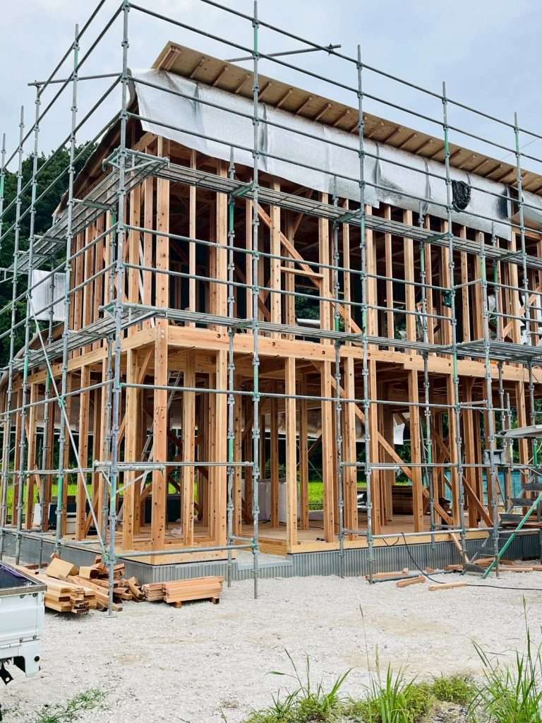 大地震の後も住み続けられるお家上棟しました