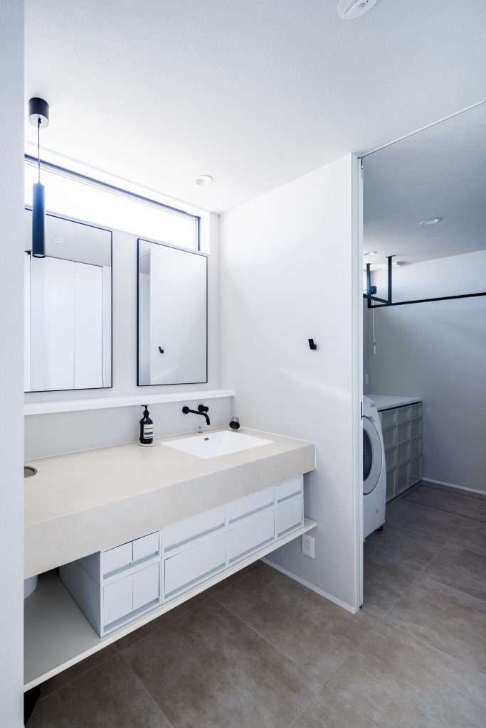 シンプルスタイリッシュかっこいいお家