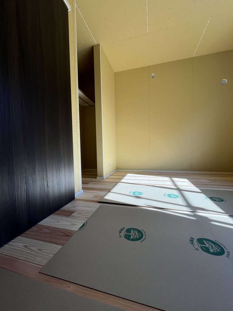 内装工事も順調デザイン住宅現場日記