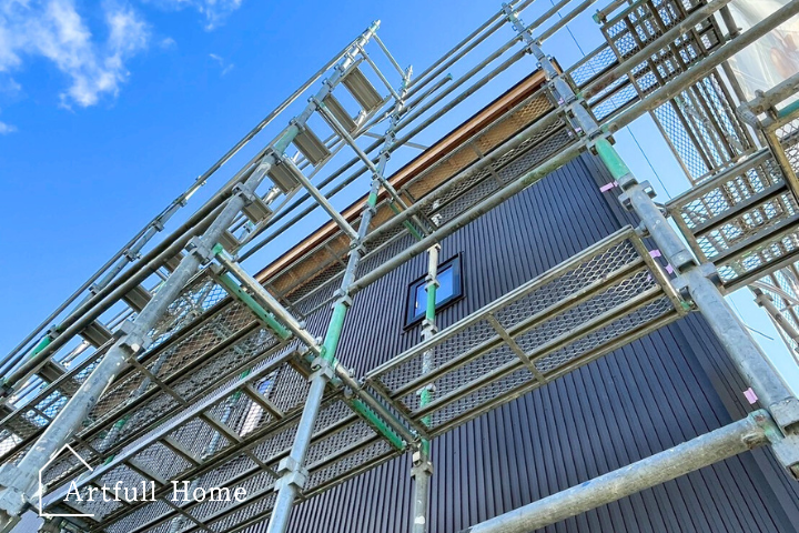 おしゃれかっこいいガルバリウム外壁のお家