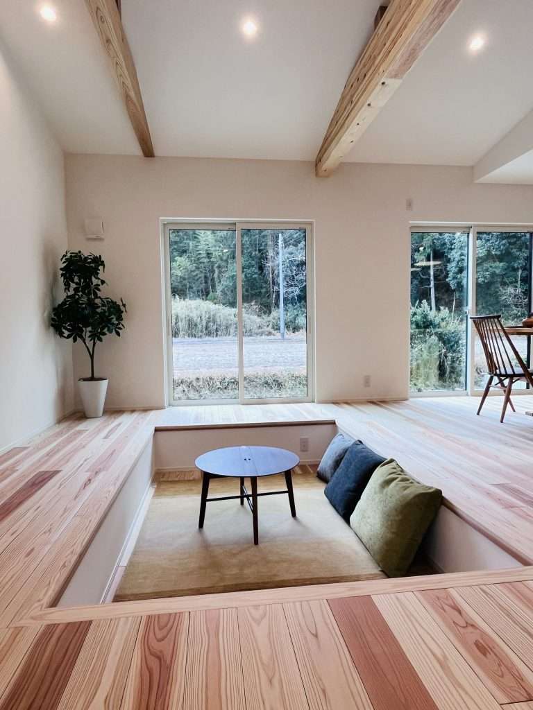 家族が集まるダウンリビングがあるお家完成見学会