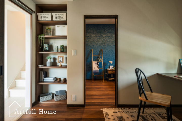 寝室×書斎スペース｜ロールカーテンで叶える快適な間仕切り